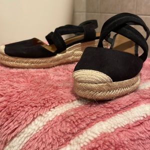 Black closed toe sandal